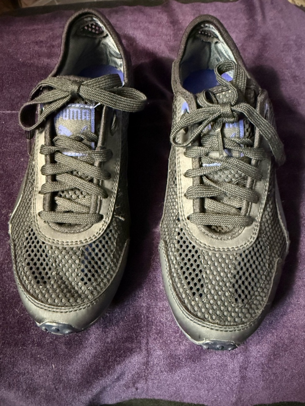 Puma Women’s Black Mesh Athletic Sneakers with Purple Accents